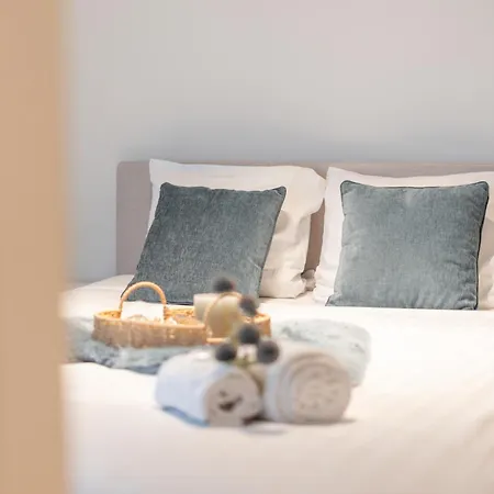 85 - Stylish For 6 In A Car-free Domain In Apartment *