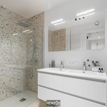85 - Stylish For 6 In A Car-free Domain In Apartment